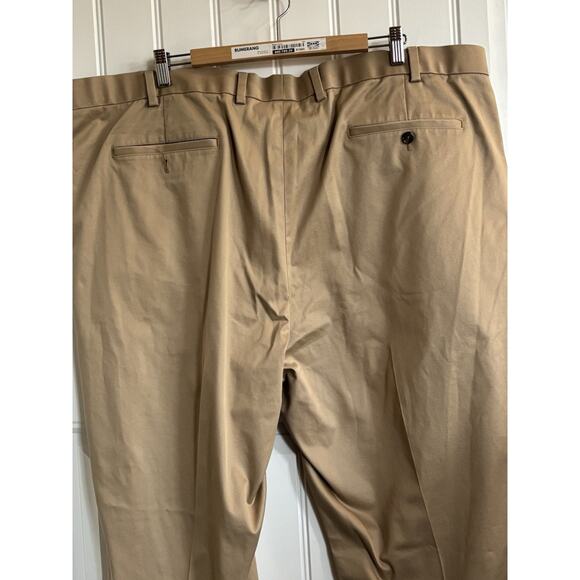 Brooks Brothers Men’s Khaki Pants Sz 48/30 Cotton Spandex Work Wear Casual - Picture 2 of 5